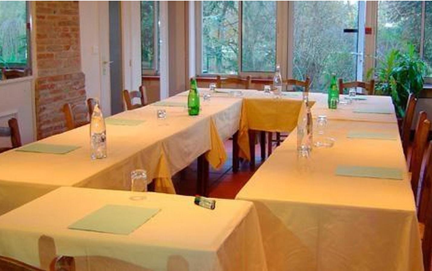 Le Ratelier Hotell Montaigut-sur-Save Eksteriør bilde