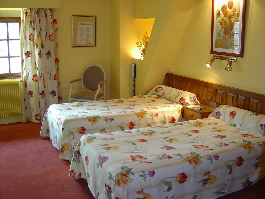Le Ratelier Hotell Montaigut-sur-Save Eksteriør bilde